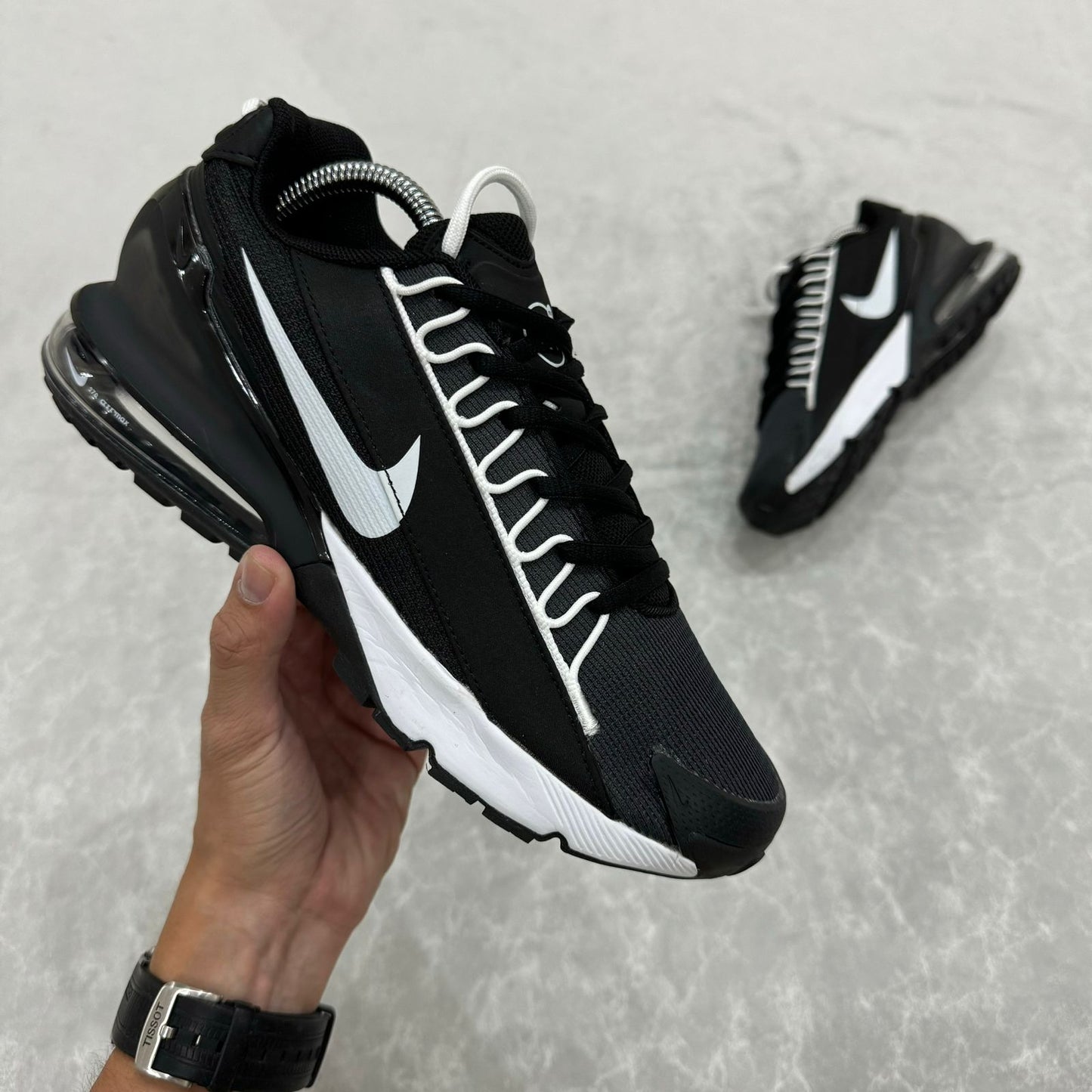 Nike 270 Pulse