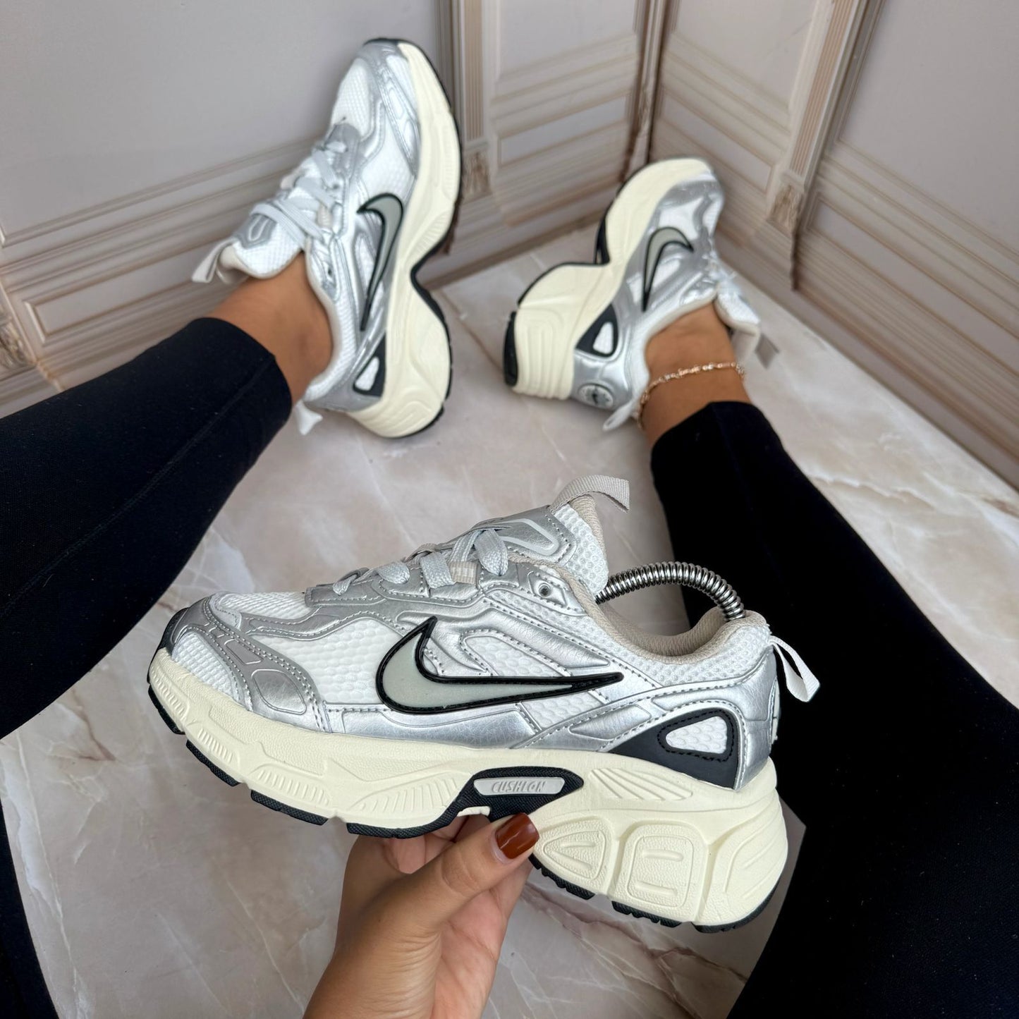 Nike vomero 2025