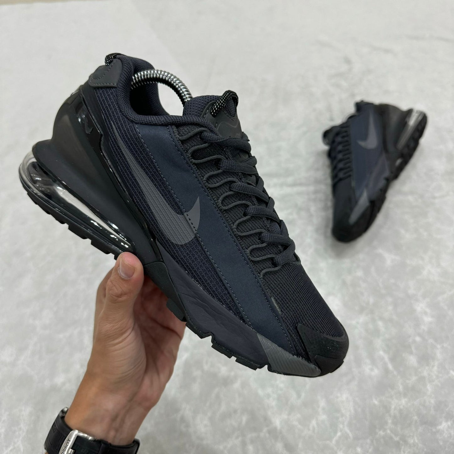 Nike 270 Pulse