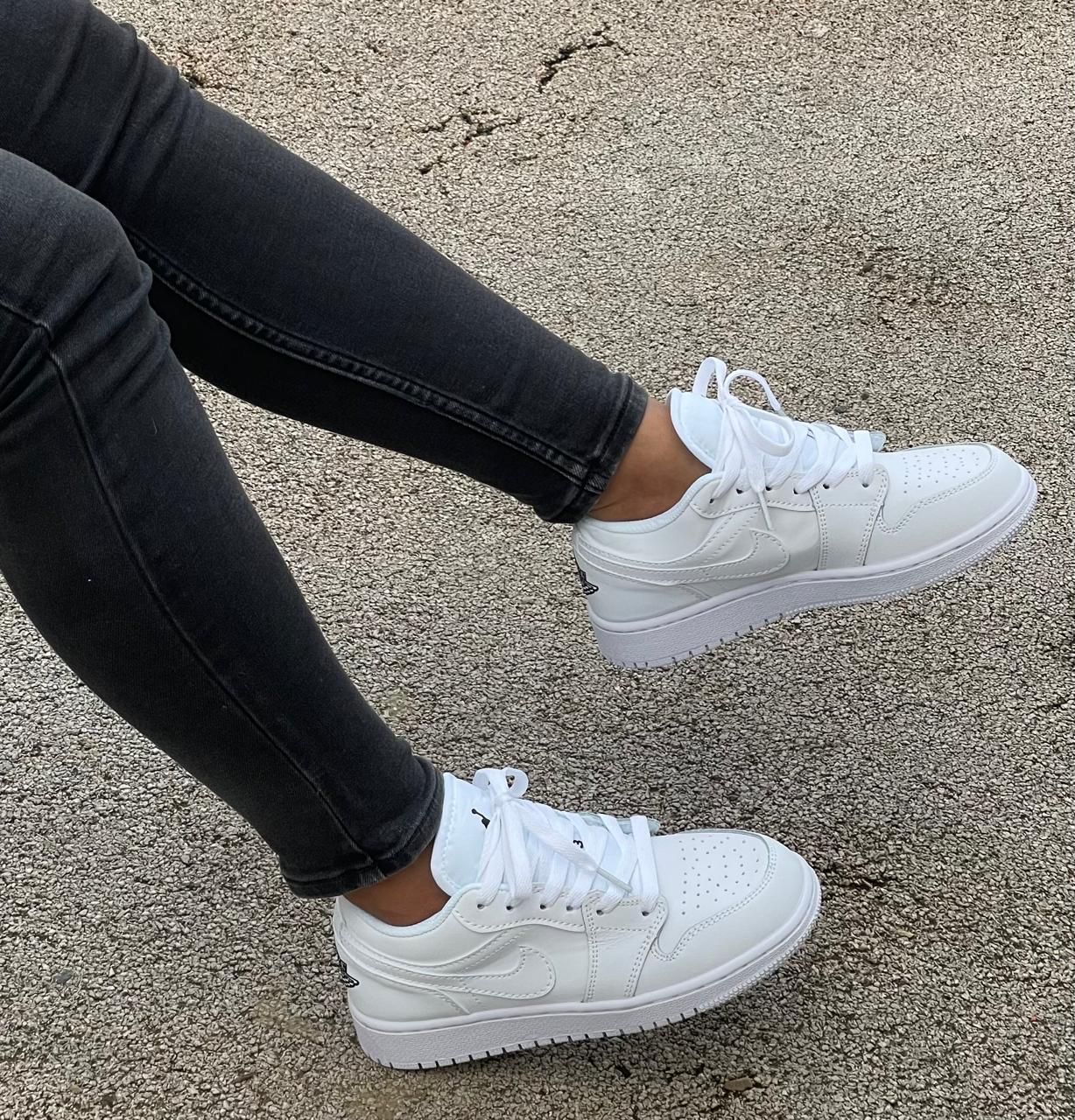 Jordan retro 1 low mujer