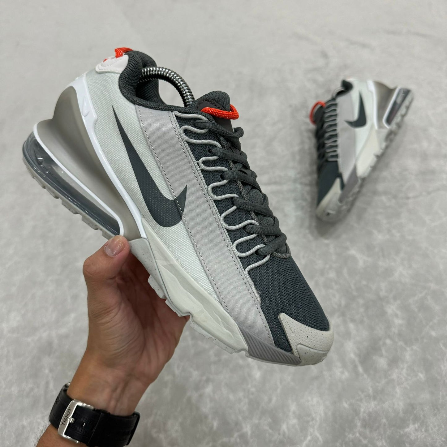 Nike 270 Pulse