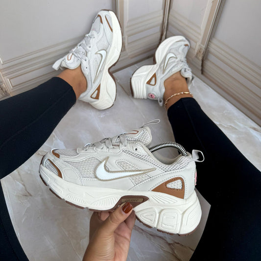 Nike vomero 2025