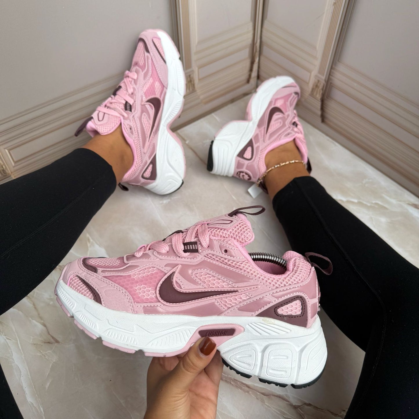 Nike vomero 2025