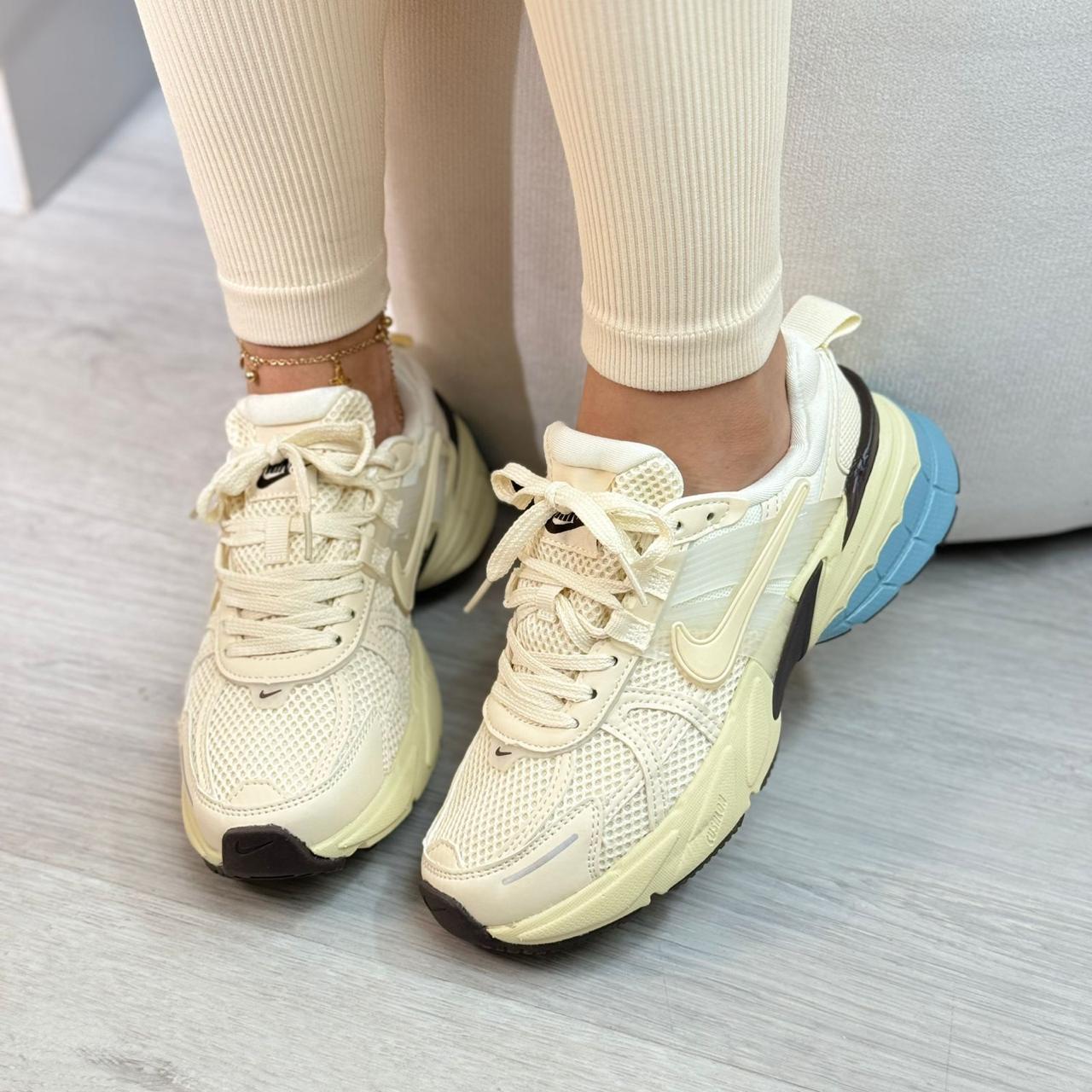 NIKE V2K MUJER